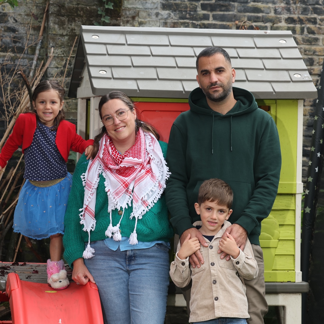 Multiculturele gezin Obi en An met hun twee kinderen